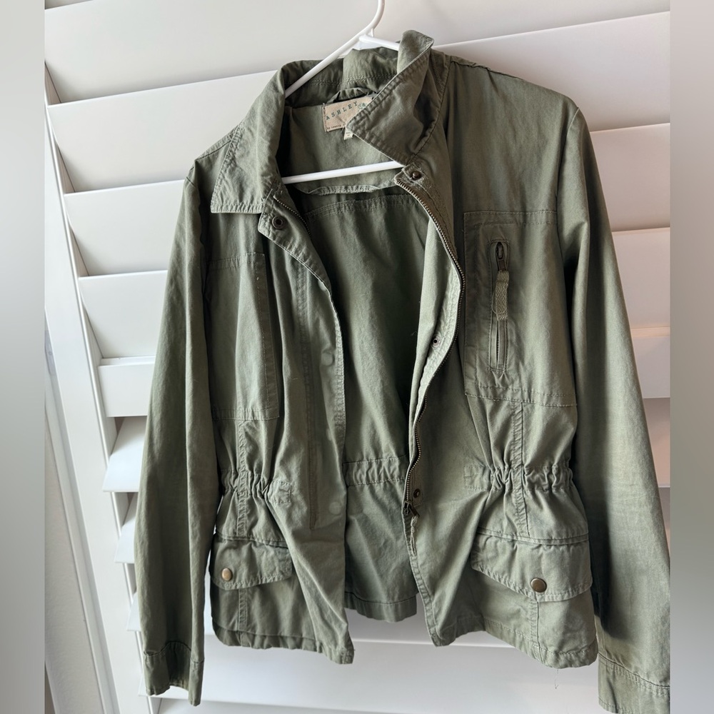 Green Army Colored Zip up Jacket with Pockets and Cinch